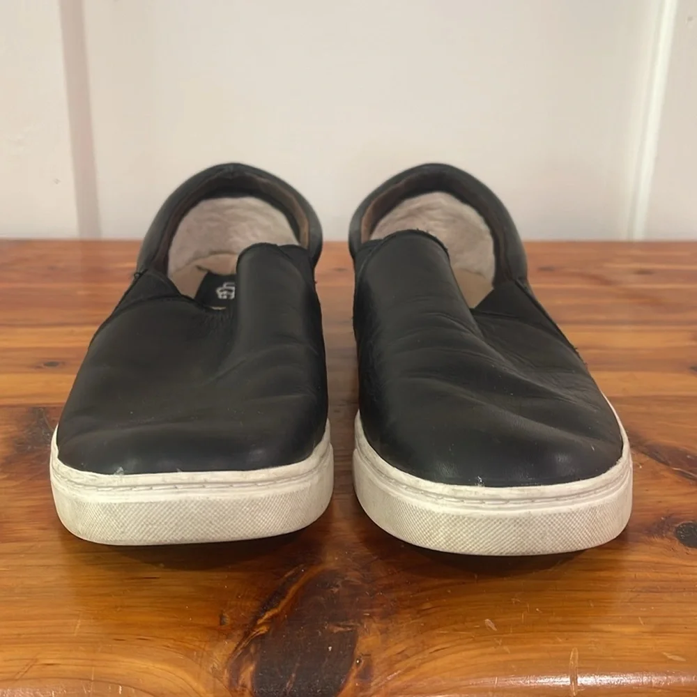 UGG Alameda Leather Slip-On Sneakers